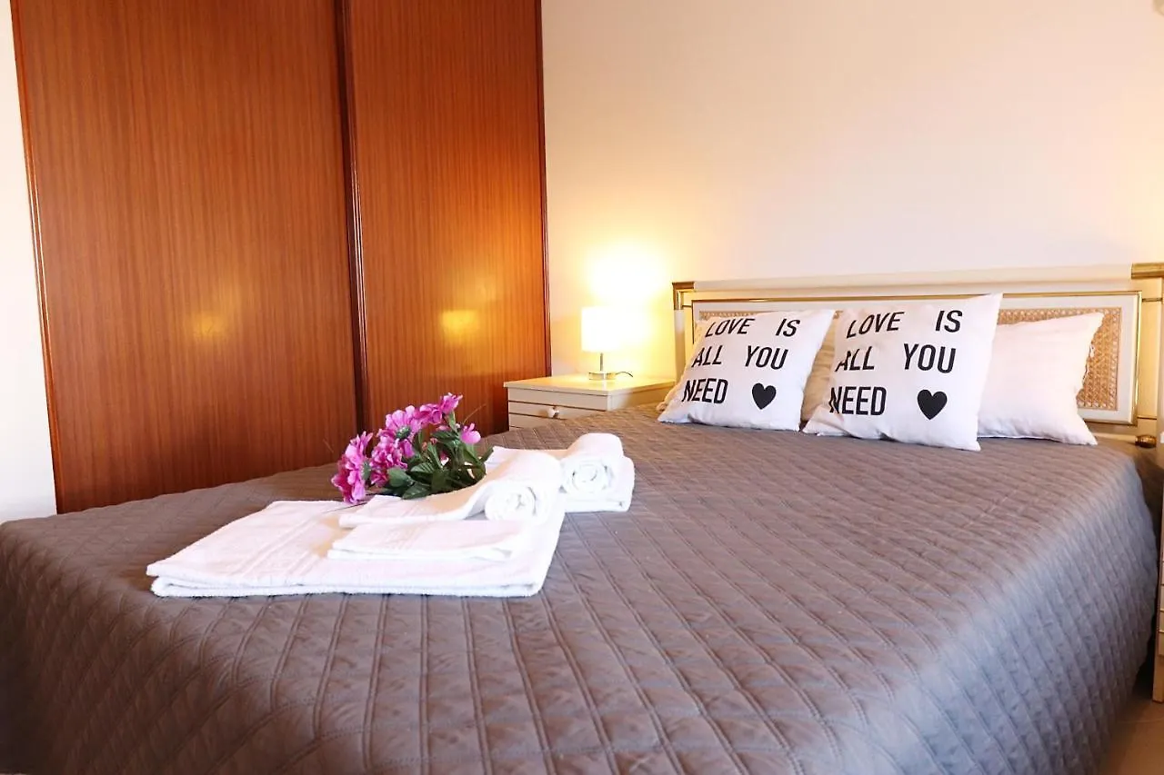 Fiph Castelos Da Rocha Grey Apartment Portimao