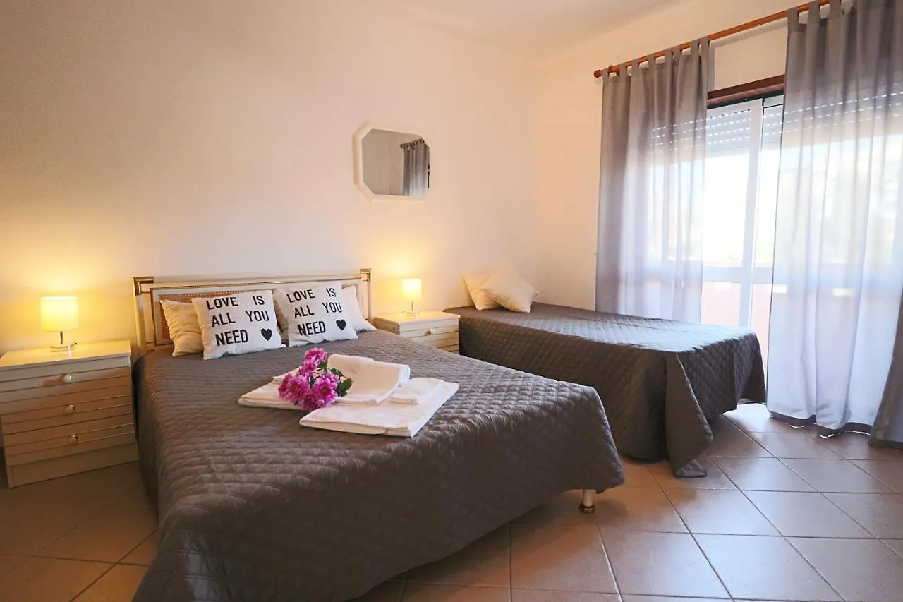 Fiph Castelos Da Rocha Grey Apartment Portimao