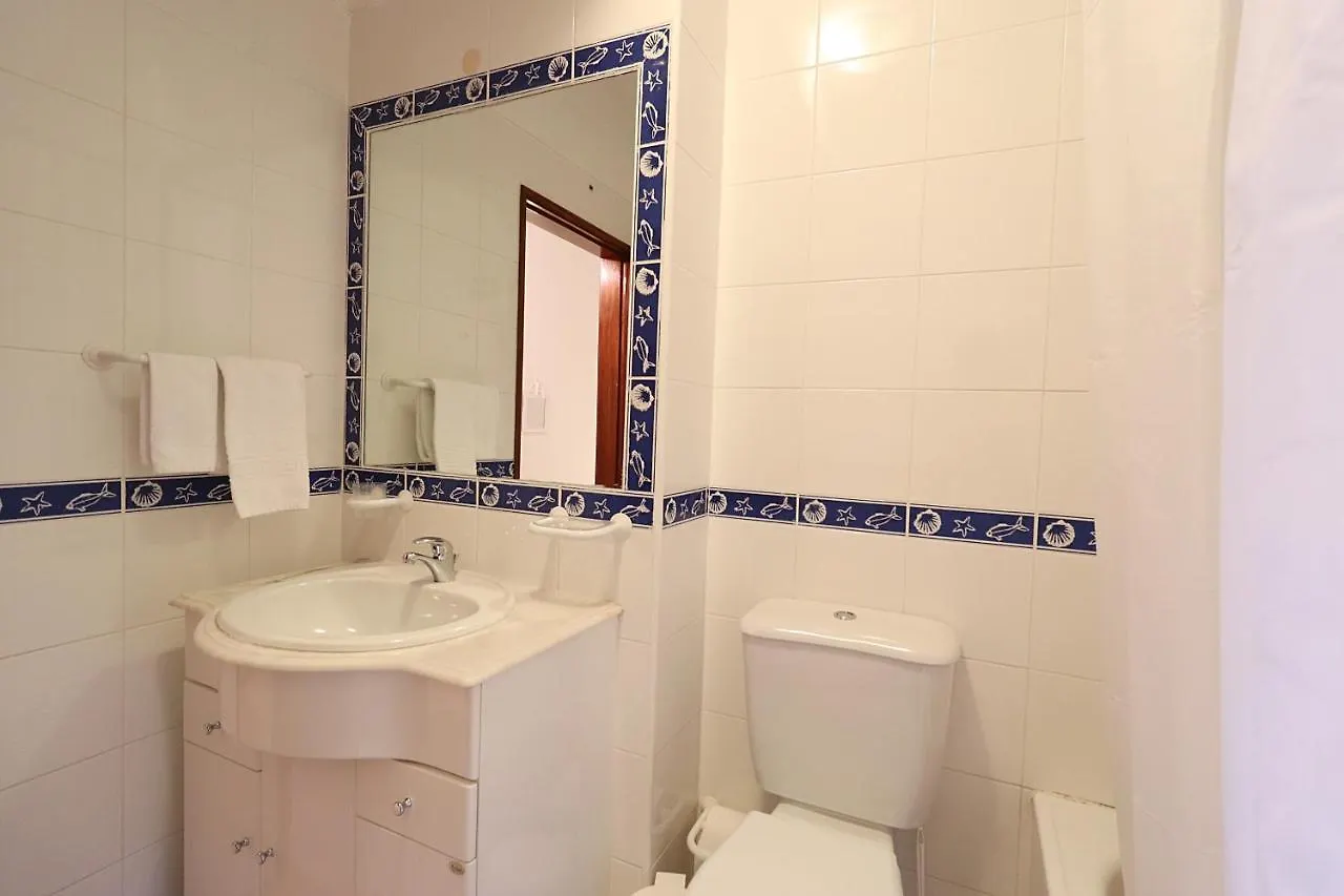Fiph Castelos Da Rocha Grey Apartment Portimao